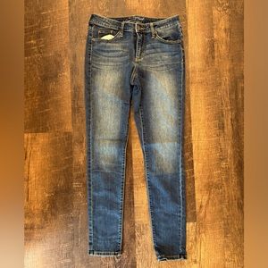 Universal thread skinny denim